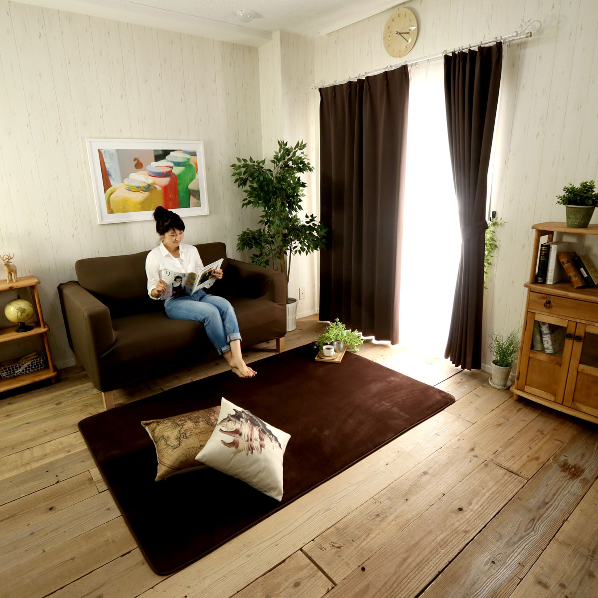 カーテンの色は25 の配色黄金比で決める 家具とのカラーコーディネート例 ラグ カーペット通販 びっくりカーペット
