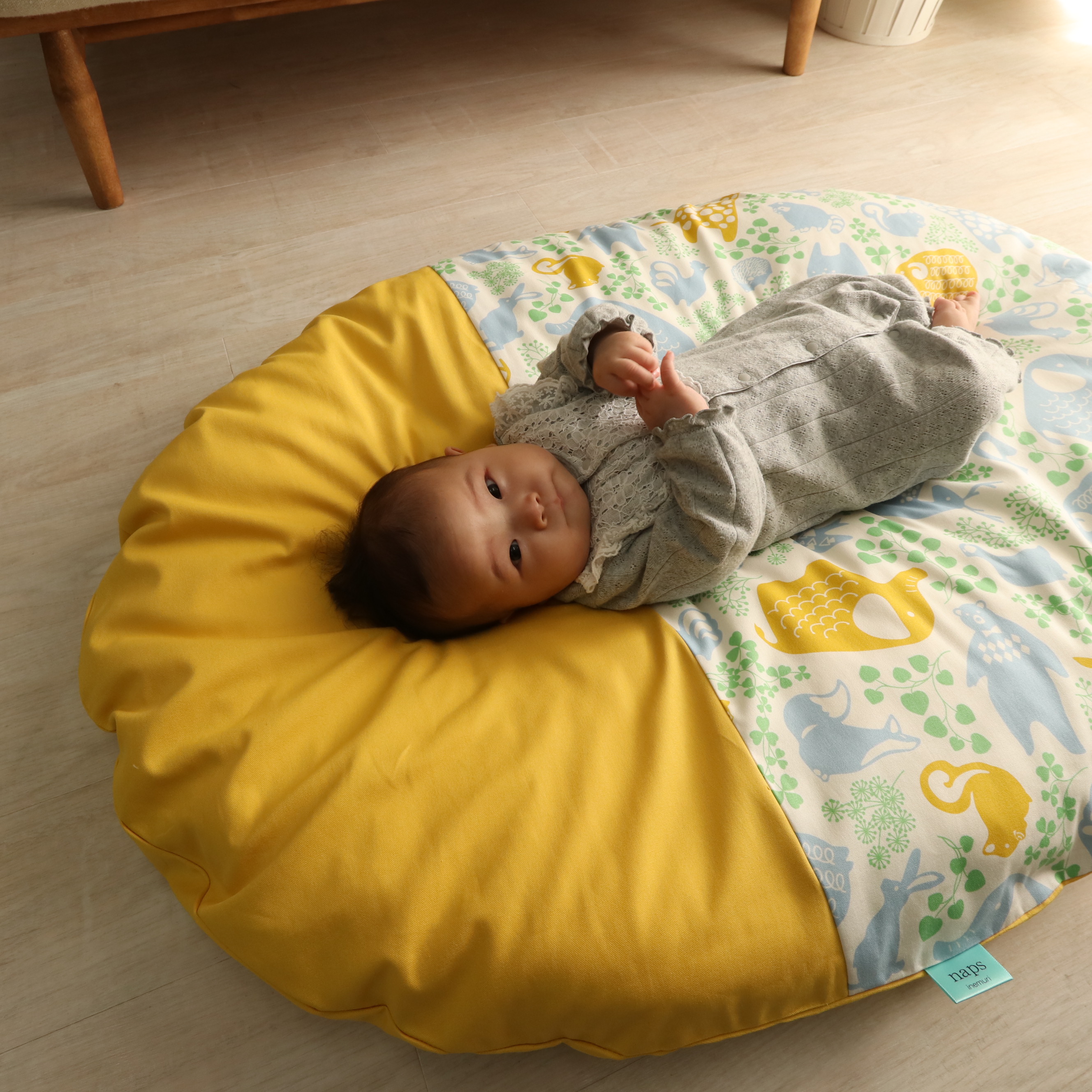 カーテンで叶える赤ちゃんの安全対策 いたずら対策 防音や紫外線対策にも有効 ラグ カーペット通販 びっくりカーペット
